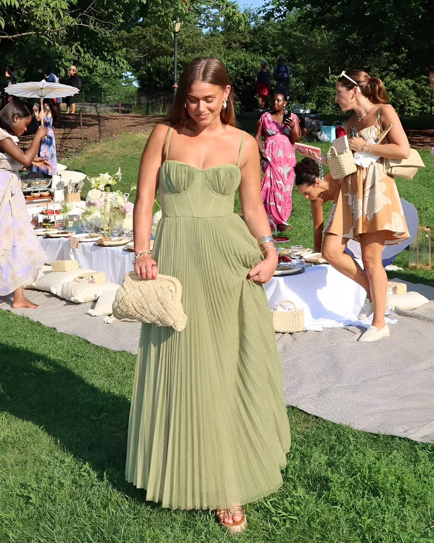 Thalia™ | Robe élégante et moderne avec dos nu