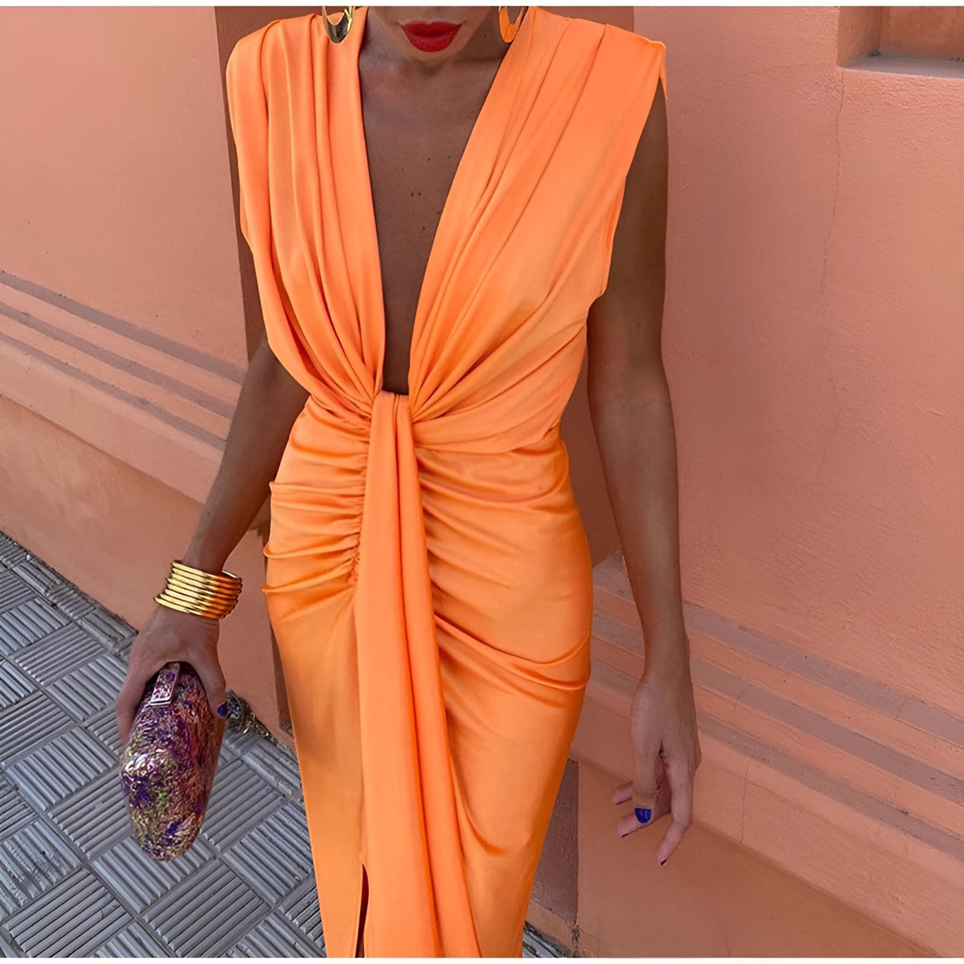 Mélina™ | Robe élégante à décolleté profond