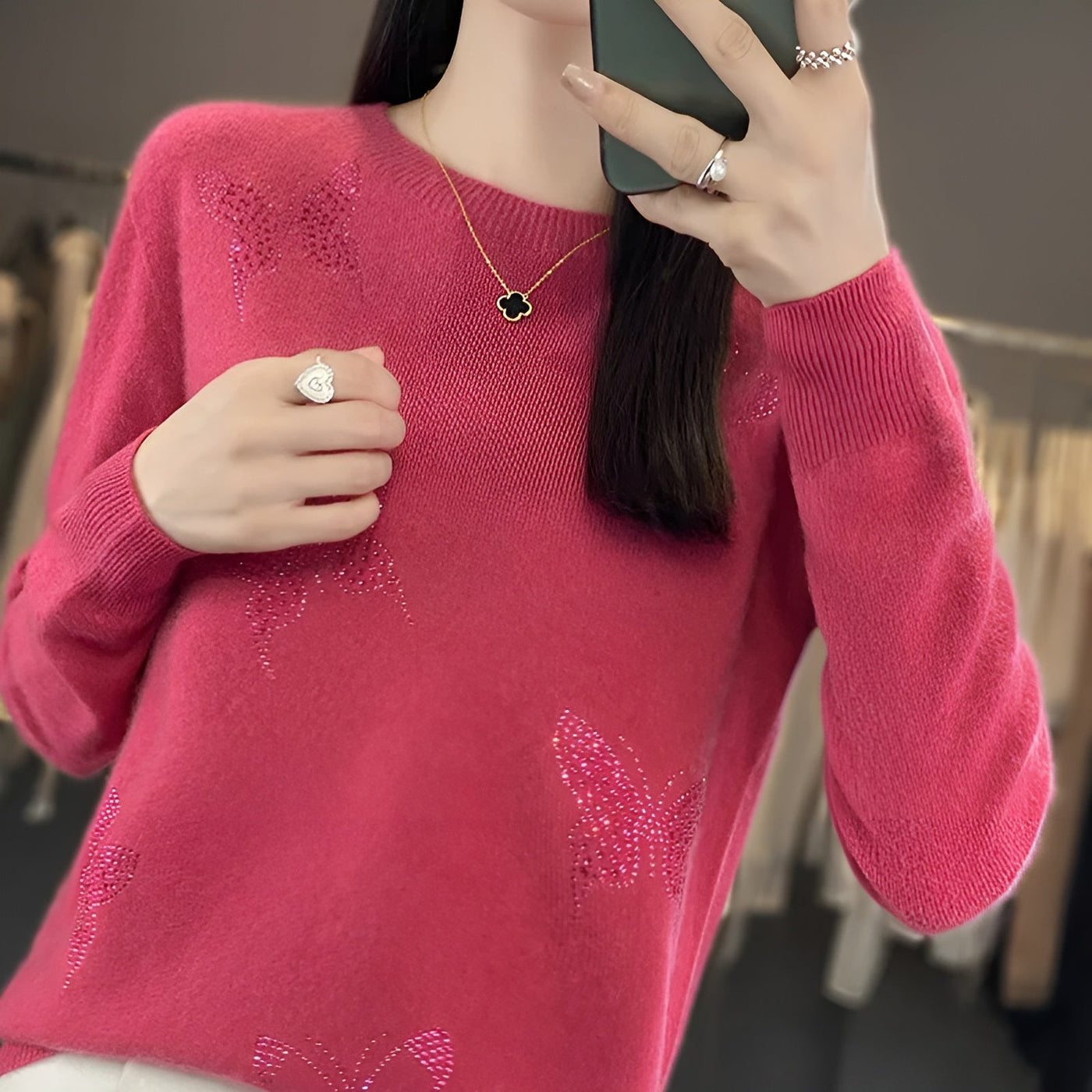 Bella™ | Pull papillon au design luxueux