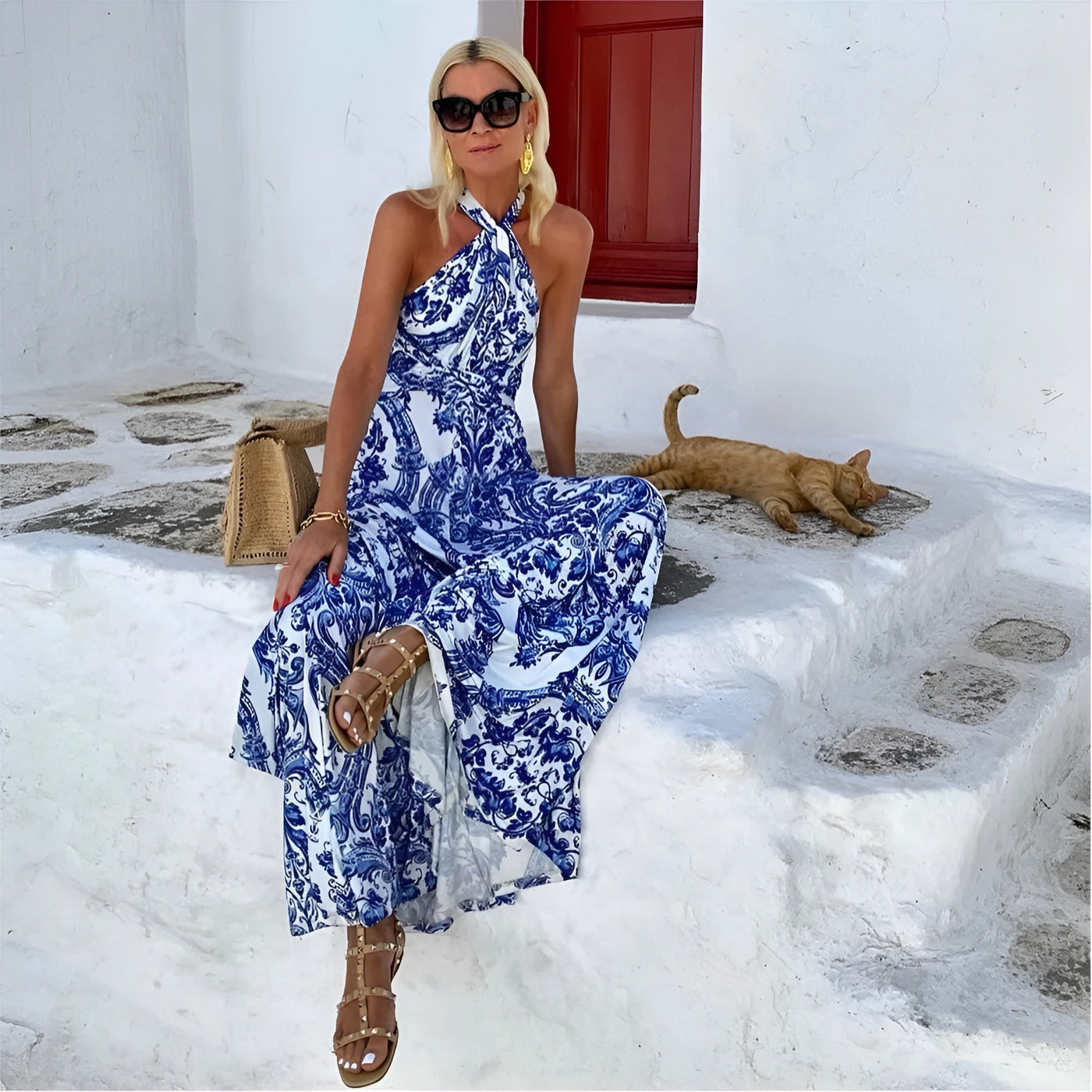 Julie™ | Robe élégante à col licou