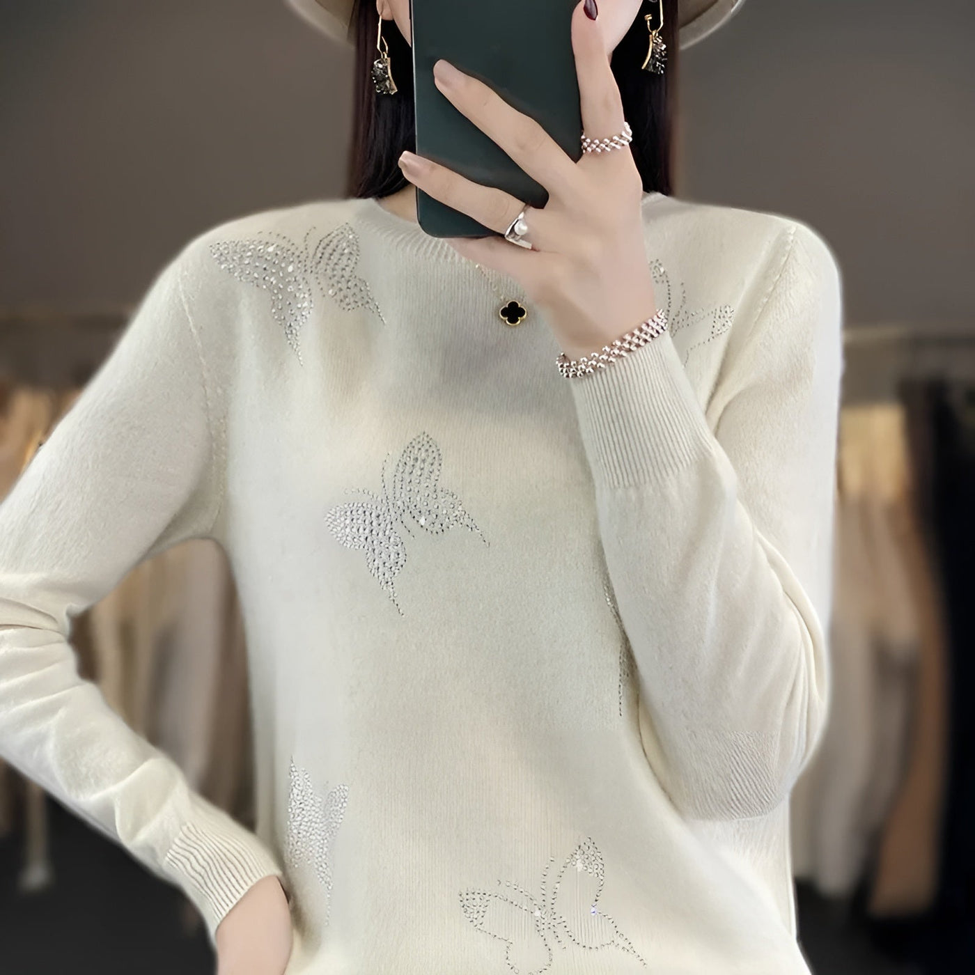 Bella™ | Pull papillon au design luxueux