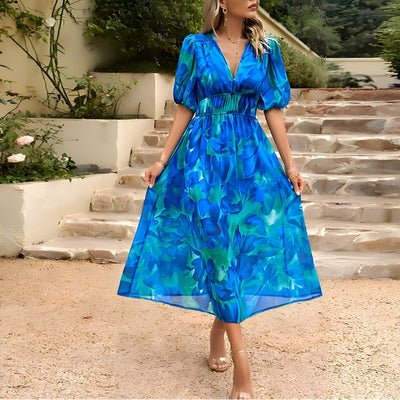 Hélène™ | Robe élégante à col en V