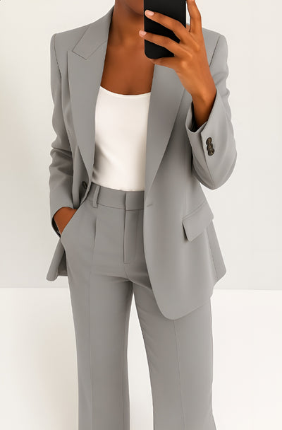 Béatrice™ | Tenue sur mesure pour l'élégance et la confiance