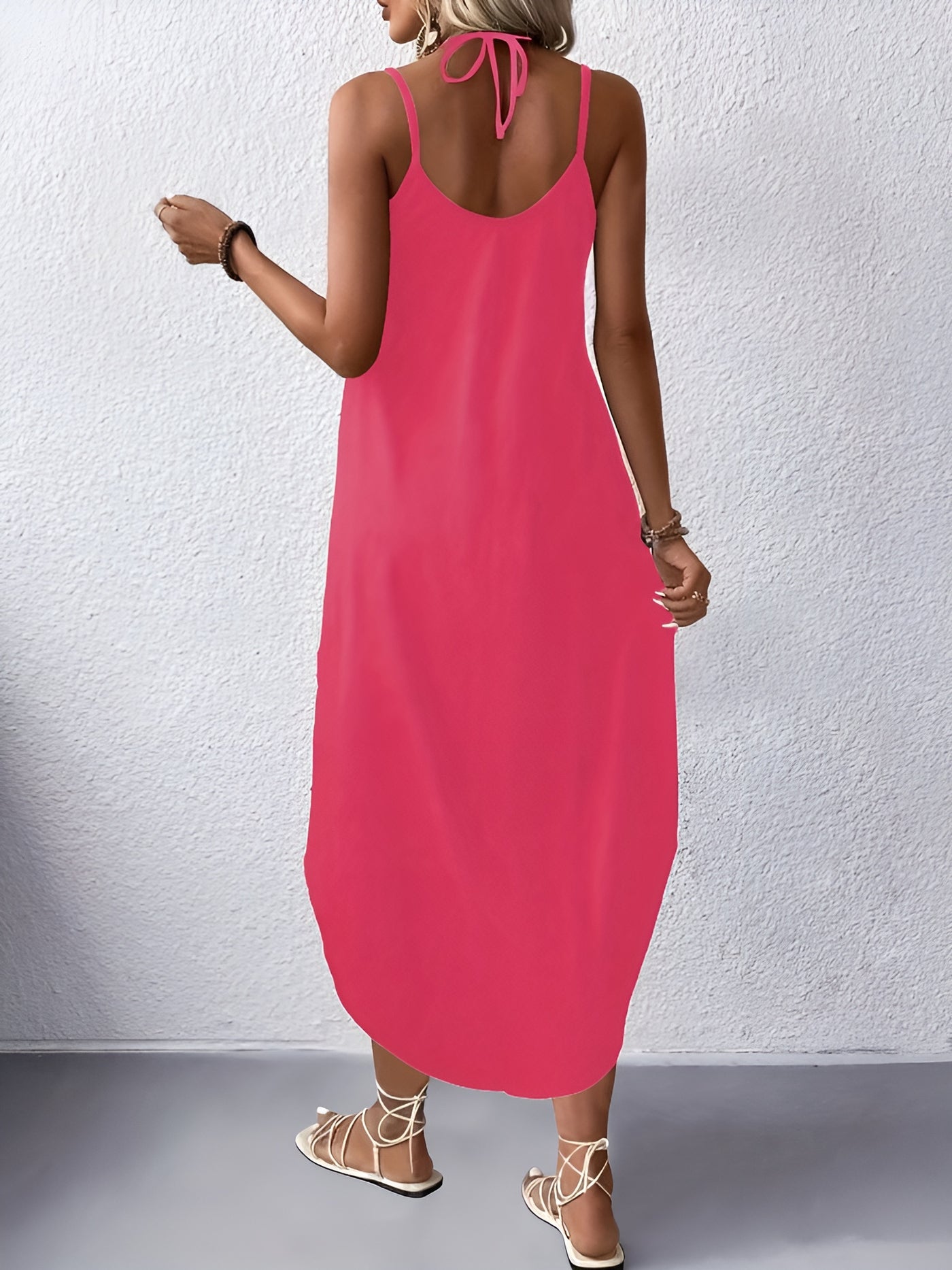 Cécile™ | Robe caraco unie à ourlet arrondi