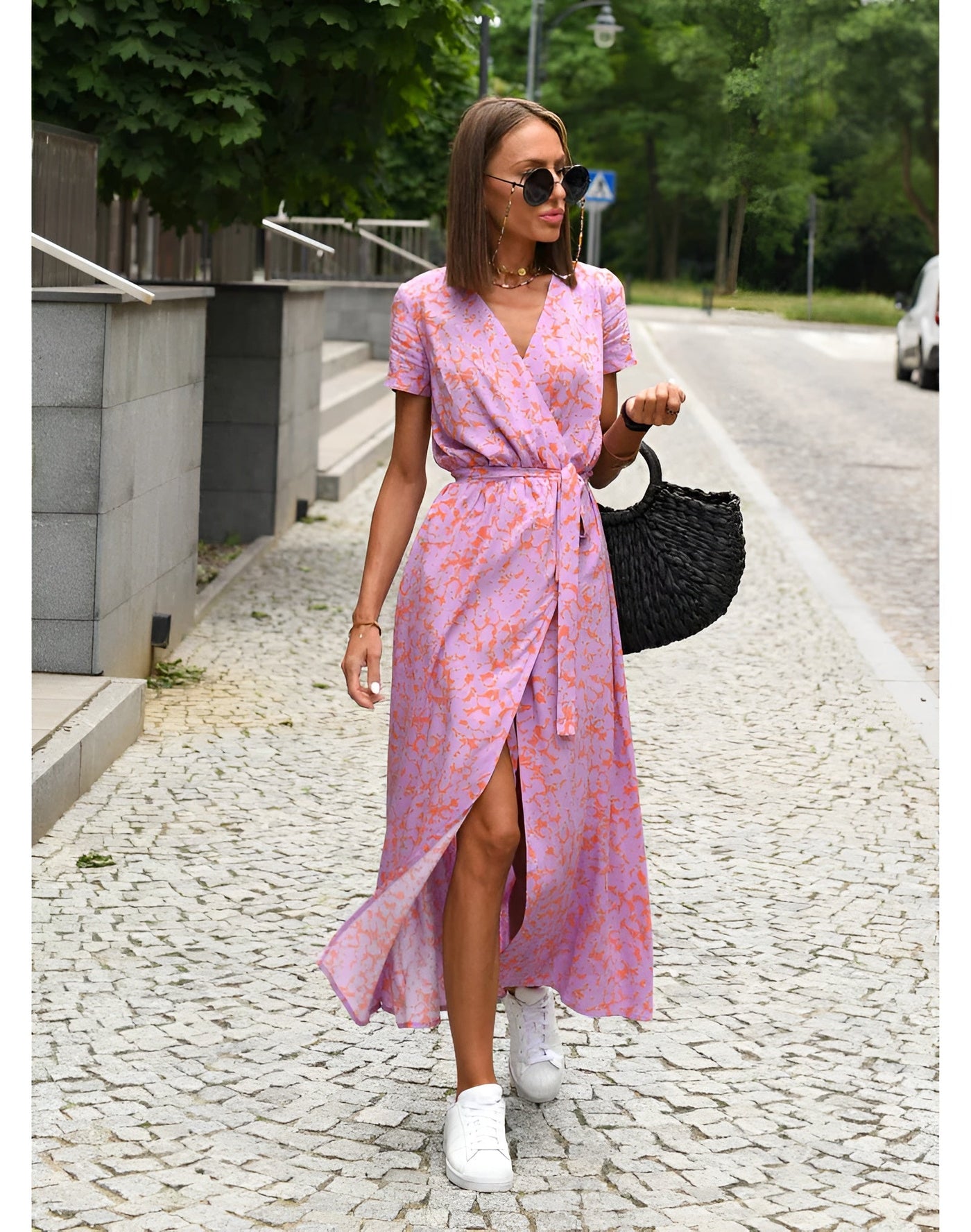 Gisèle™ | Robe élégante à col en V