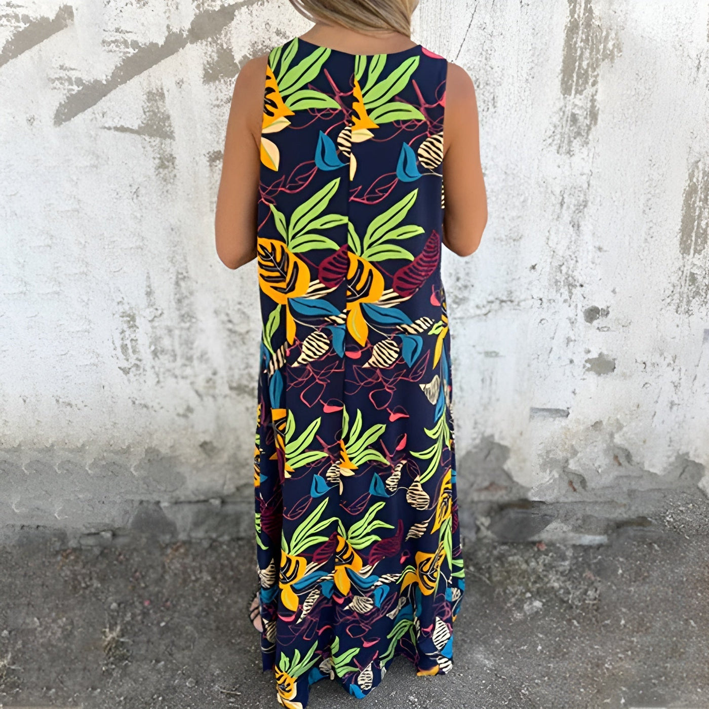 Felicia™ | Robe longue à encolure en V